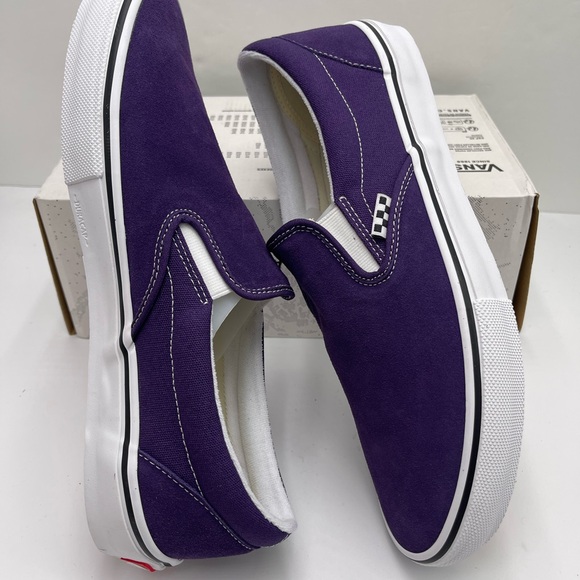 Vans Men’s Classic Purple Skate Slip-On
Purple/Black
VN0A2Z31PCA Sneakers - Picture 13 of 16